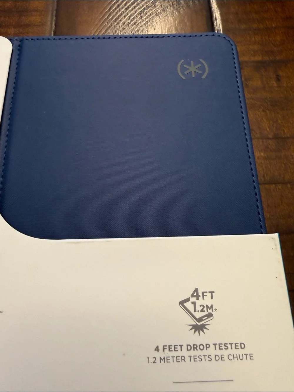 New SPECK iPad CASE 10.2-INCH fits 2021 7th gen, 2020 8th gen/ or 2019 9th gen